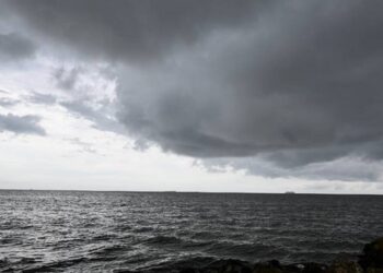 Tormenta tropical Lisa reduce su intensidad y avanza hacia México tras azotar a Belice
