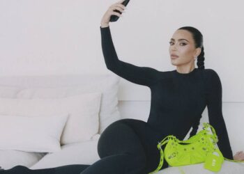 Kim Kardashian sopesa su colaboración con Balenciaga tras polémica campaña