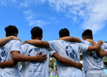 Lluvias, aludes y socavones no dan tregua a California