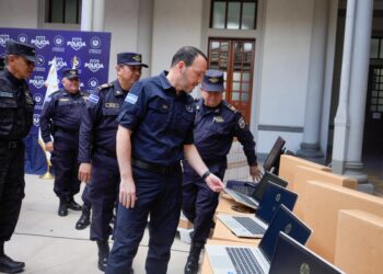 Ministerio de Seguridad hace donativo histórico de equipo informático a la PNC