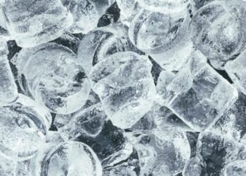 El frío amenaza al noreste de EE.UU. y tormenta mantiene apagones en Texas