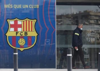 Fiscalía de España denunciará al Barça por corrupción