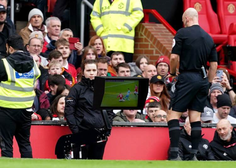 Suecia rechaza el uso del VAR en los partidos de fútbol profesional