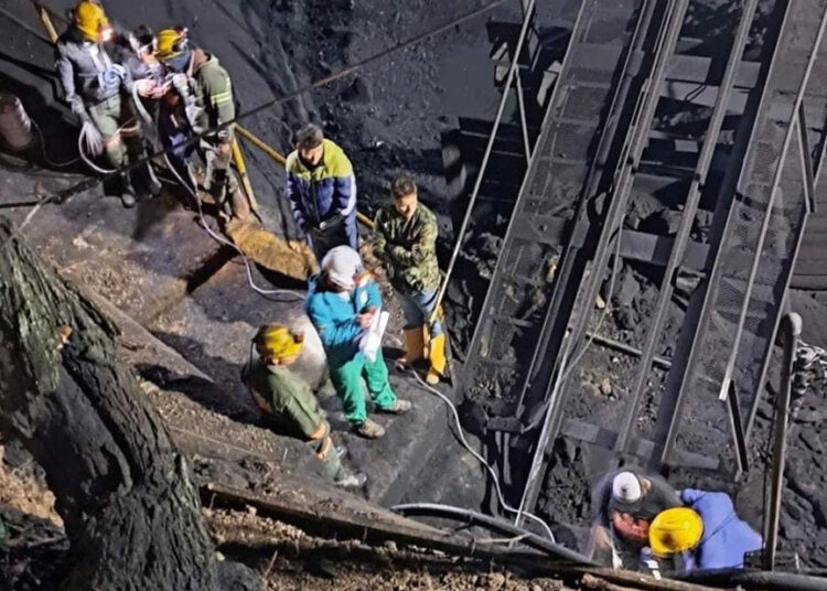 Asciende a 21 el número de fallecidos por explosión en una mina en Colombia