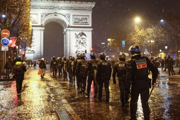 Al menos 300 personas fueron detenidas en nuevos incidentes en Francia