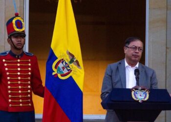 Fiscalía colombiana investiga a hijo de Petro por posible lavado de activos