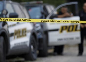 Estudiante disparó contra dos trabajadores en un colegio de Estados Unidos