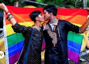 El Supremo de la India examina la legalidad del matrimonio homosexual