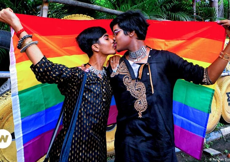 El Supremo de la India examina la legalidad del matrimonio homosexual
