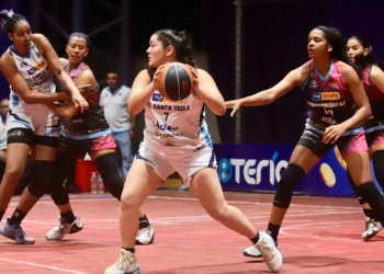 Santa Tecla toma ventaja en la serie final de la LMBF