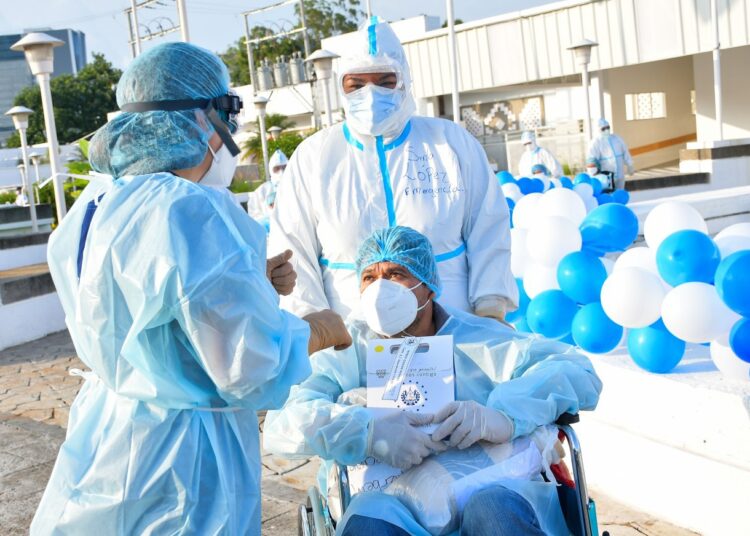 Un hito sin precedentes: El Salvador sigue firme sin fallecimientos por COVID-19