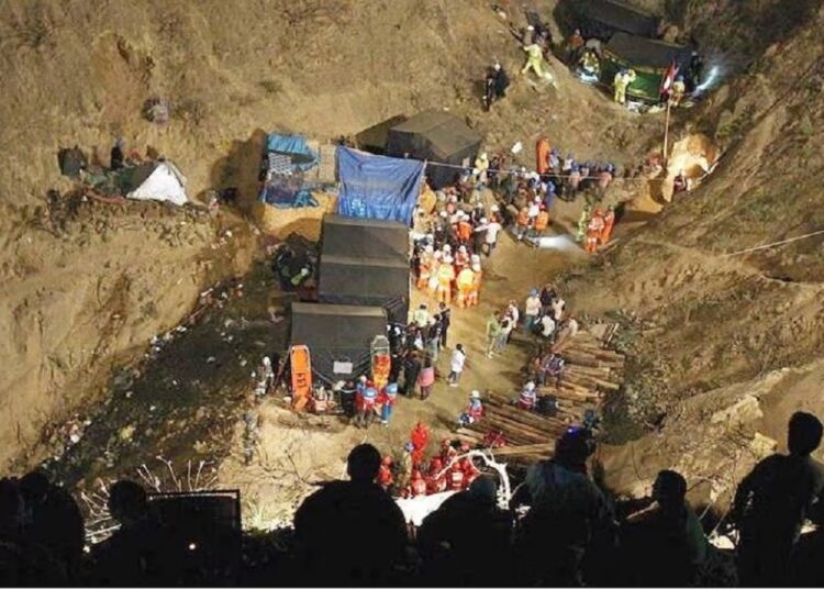 Recuperan los cuerpos de 27 trabajadores fallecidos en una mina del sur de Perú