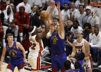 Jokic y Murray dirigen una apisonadora en Miami en las finales de la NBA