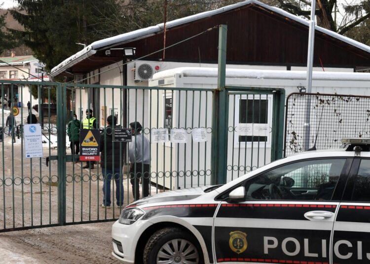 Un niño perpetró disparos en un colegio de Bosnia y dejó varios heridos
