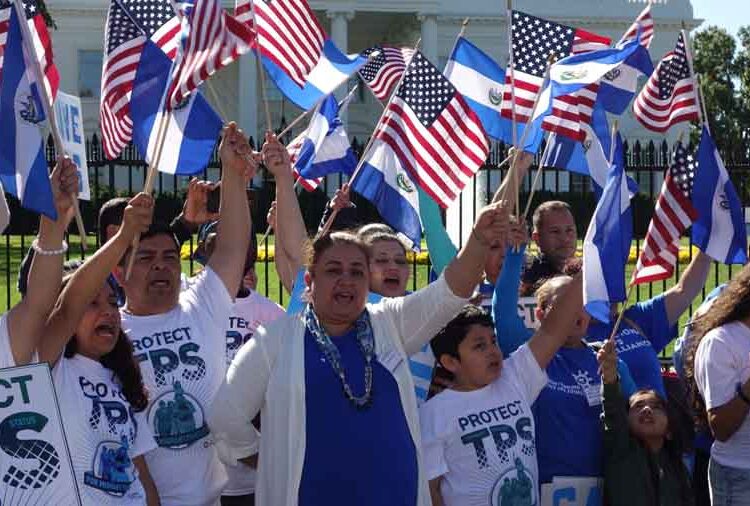EE. UU. extiende TPS para salvadoreños por 18 meses más