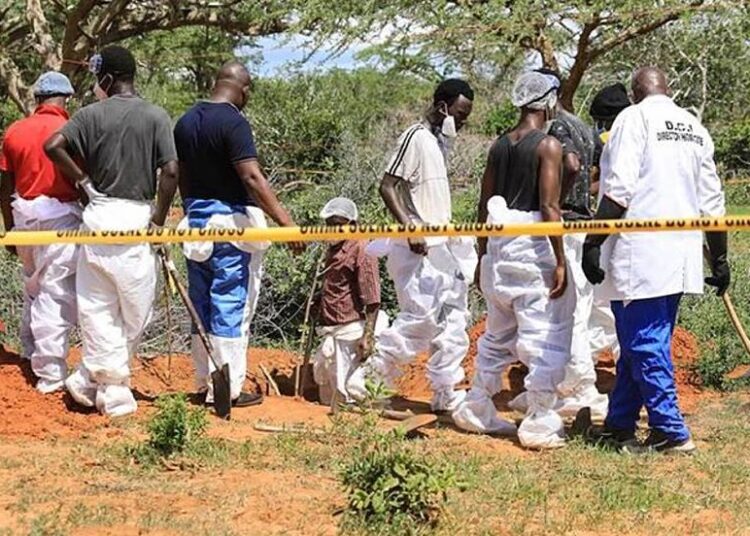 Suben a 303 los fallecidos por ayunar para ver a Jesucristo en Kenia