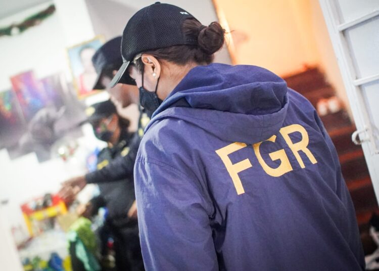 FGR y PNC desmantelan estructura criminal responsable de al menos 10 asesinatos en el centro de San Salvador