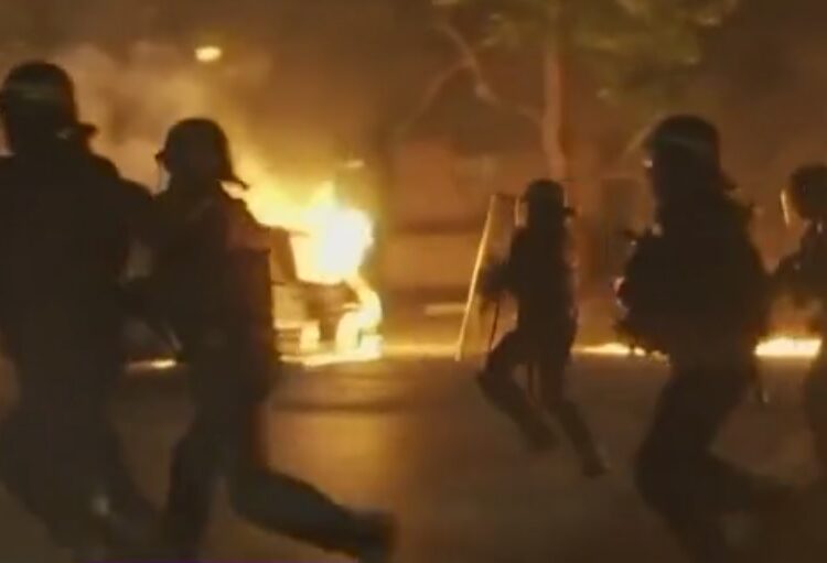 Francia despliega 40.000 policías para hacer frente a las protestas por la muerte de un adolescente