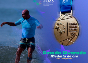 Surfista cuscatleco Amado de Jesús Alvarado conquista el oro en longboard para El Salvado