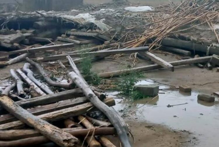 Al menos 27 fallecidos y 146 heridos por fuertes lluvias en Pakistán