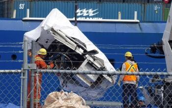 Llegan a Canadá los restos del sumergible Titán recuperados del Atlántico