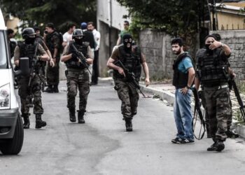 Nueve fallecidos y dos heridos en un enfrentamiento en Turquía