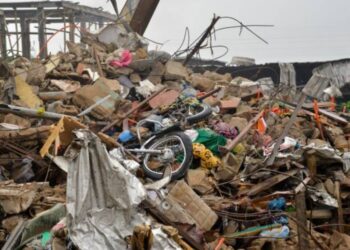 Al menos 33 personas murieron tras un derrumbe de edificio en Camerún