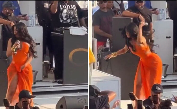 Cardi B se enfada en pleno concierto y le lanza un micrófono a un fan