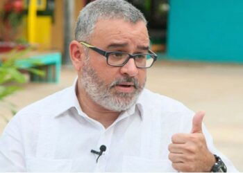 Expresidente Mauricio Funes enfrenta acusaciones de evasión fiscal por más de $271,000