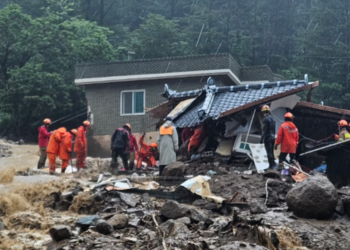 Aumentan a 39 los fallecidos por fuertes lluvias en Corea del Sur
