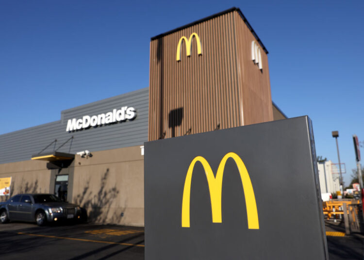 McDonald’s deberá pagar 800.000 dólares a la familia de una niña que se quemó con un ‘nugget’ en EE.UU