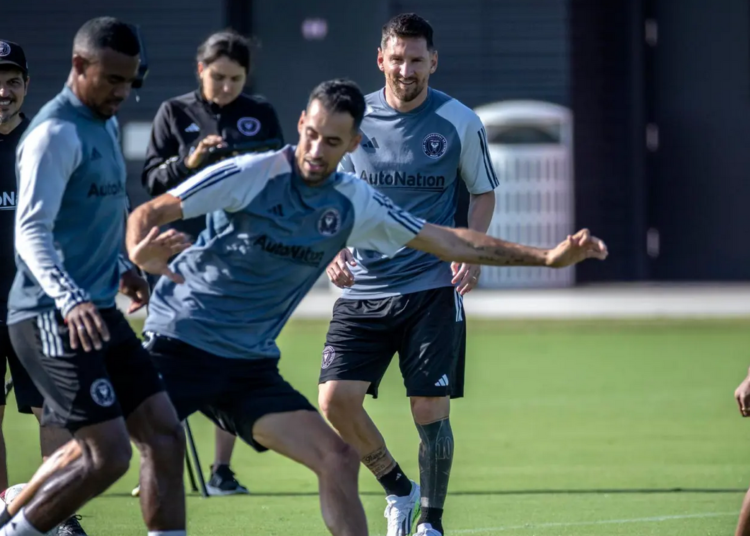 Messi y Busquets, sonrientes en el primer entrenamiento con el Inter Miami