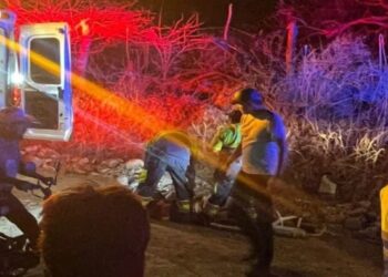 Al menos tres fallecidos y diez heridos dejó un ataque con explosivos en México