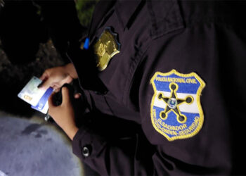 Pandillero condenado a larga pena de prisión por homicidio de miembro de la PNC