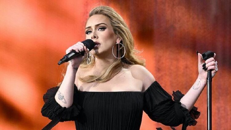 Adele reveló que colapsó de dolor tras un shows en Las Vegas
