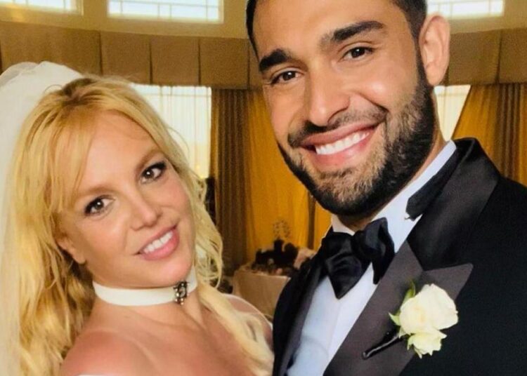 Britney Spears se divorcia tras 14 meses de matrimonio y rumores de infidelidad