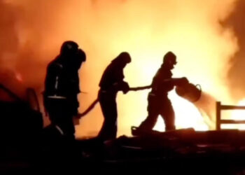 Al menos 35 muertos en un inmenso incendio en una gasolinera en Rusia