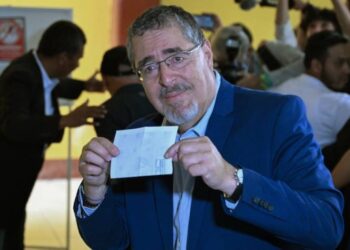 Bernardo Arévalo de León ganó la elección presidencial en Guatemala