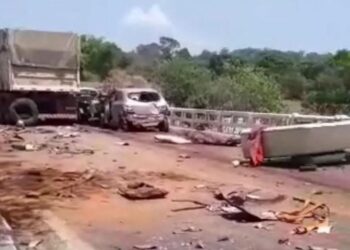 Al menos seis fallecidos tras accidente que involucró a 14 vehículos en Brasil