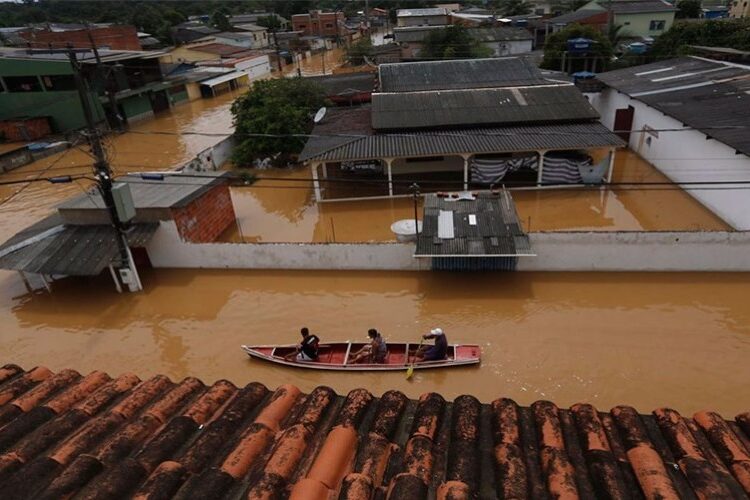 Ciclón causa cuatro muertos y daños en una veintena de ciudades al sur de Brasil