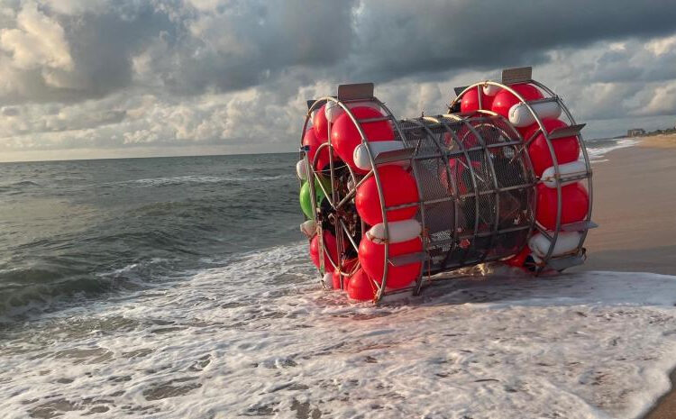 Detenido hombre que intentaba cruzar el Atlántico en una «rueda de hámster» desde EE.UU.