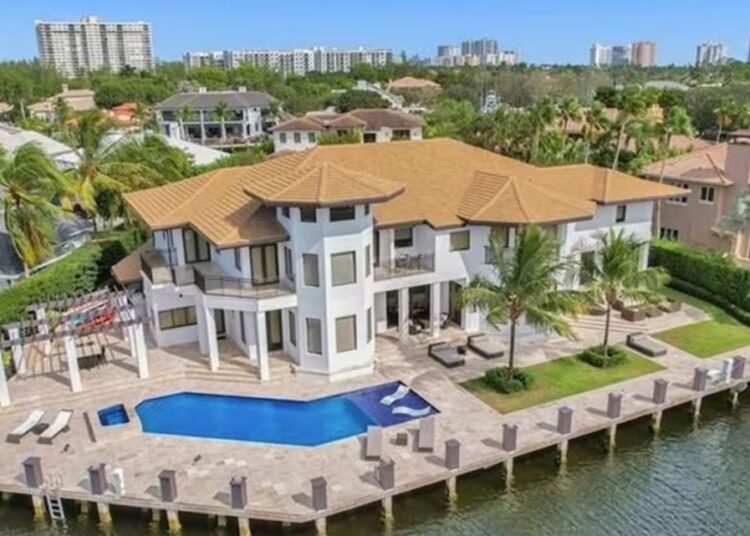 La impresionante mansión frente al mar que compró Messi en Miami