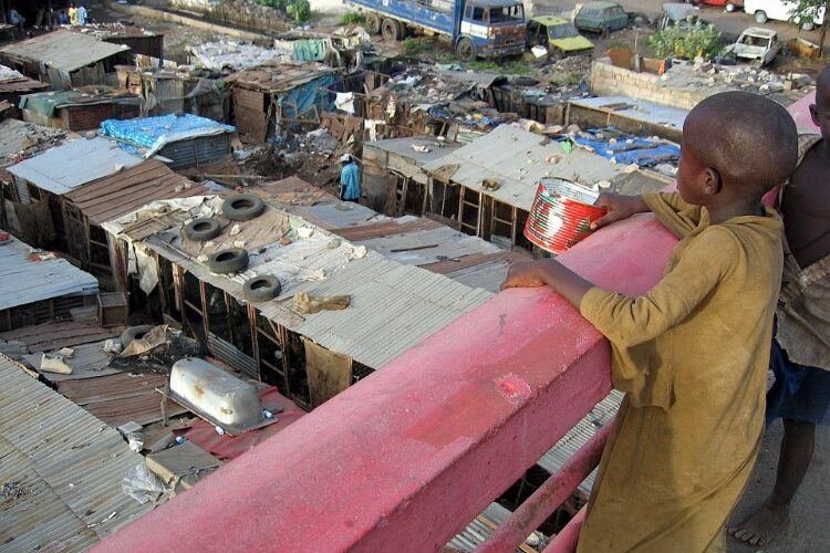 ONU informó que más de 300 millones de niños viven en una situación de pobreza extrema