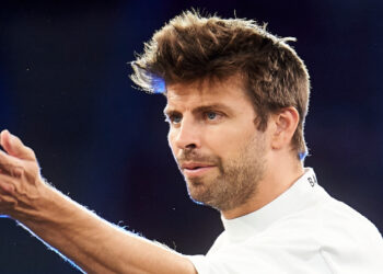 Piqué alienta a jóvenes a violar leyes en Málaga por entradas