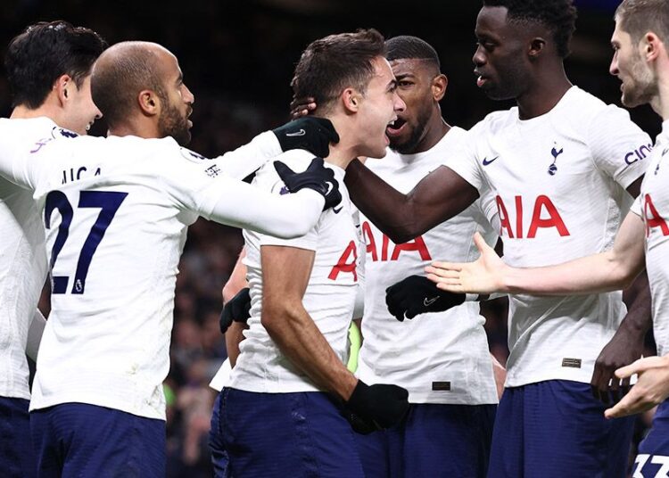 Dueño del Tottenham pone a la venta el club