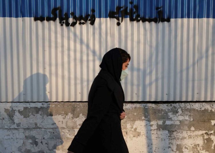 Irán aprueba la ley que endurecerá la falta de uso del velo