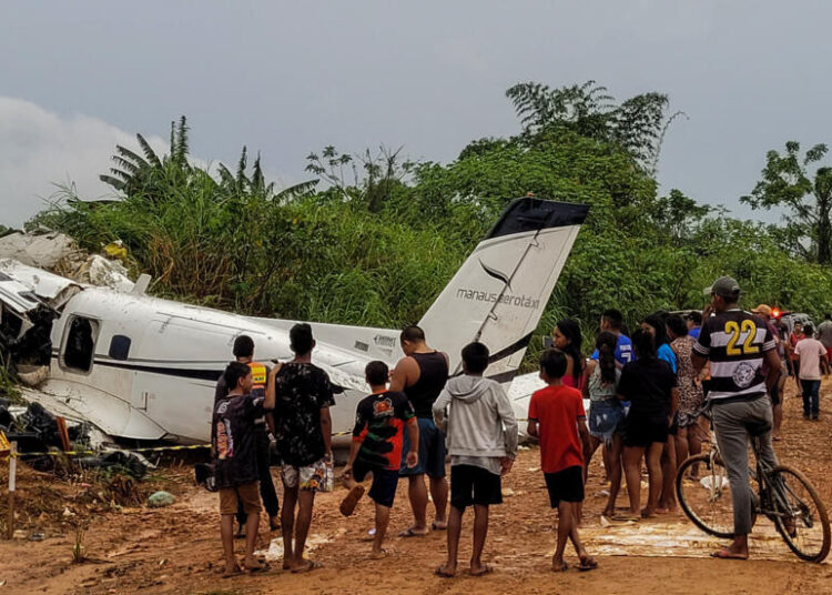 12 personas fallecieron tras la caída de una avioneta en la Amazonía brasileña
