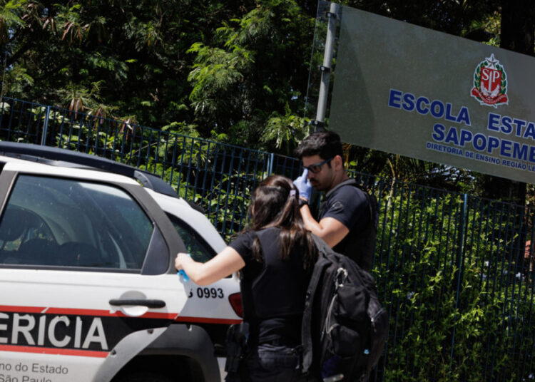 Un fallecido y tres heridos tras ataque a tiros en una escuela en Brasil