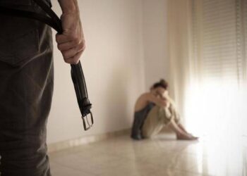 Sujeto recibe condena ejemplar tras abusar sexualmente de su hijastra