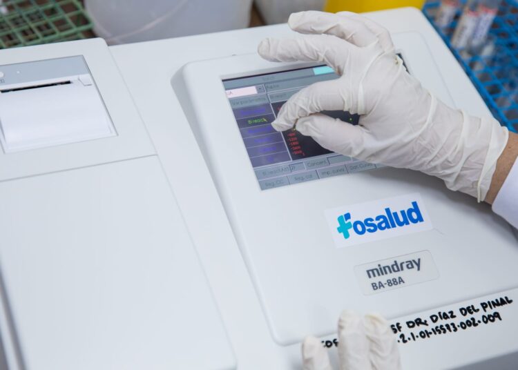 Fosalud habilita 10 laboratorios clínicos para beneficiar a más de 200,000 Personas